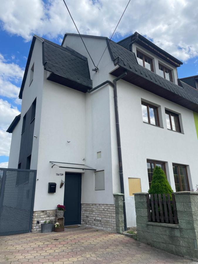 Apartment Dubnica Prejta 3 Dubnica nad Váhom Esterno foto