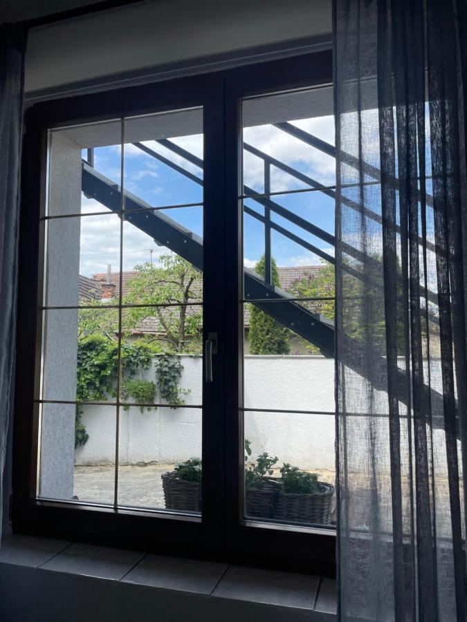 Apartment Dubnica Prejta 3 Dubnica nad Váhom Esterno foto